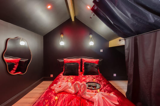 LOVE ROOM